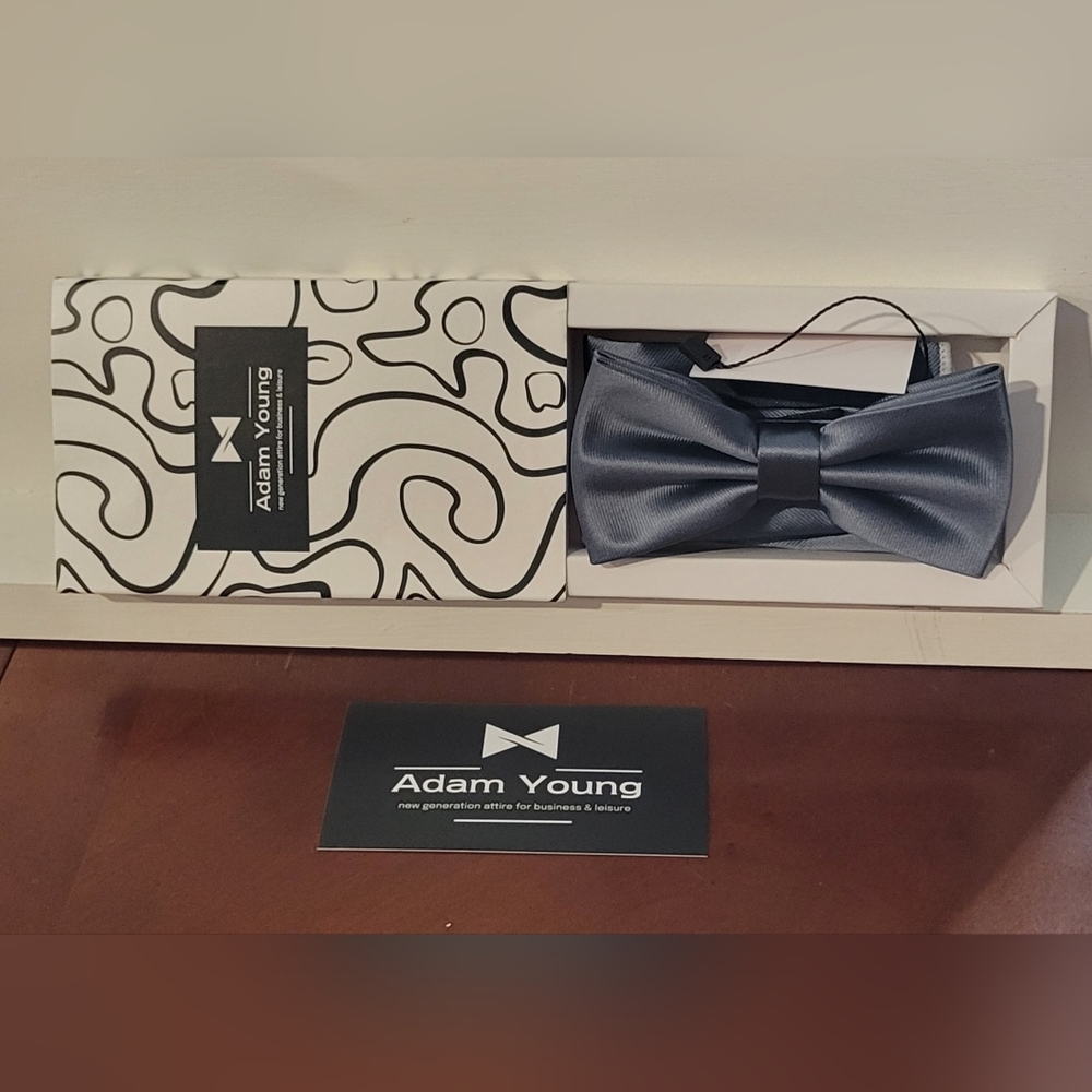 NIB Adam Young Child's Bow Tie Gray